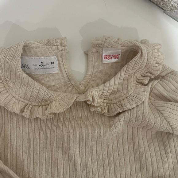 Zara Beige Ribbed Top with Ruffle Detail - Picture 2 of 4